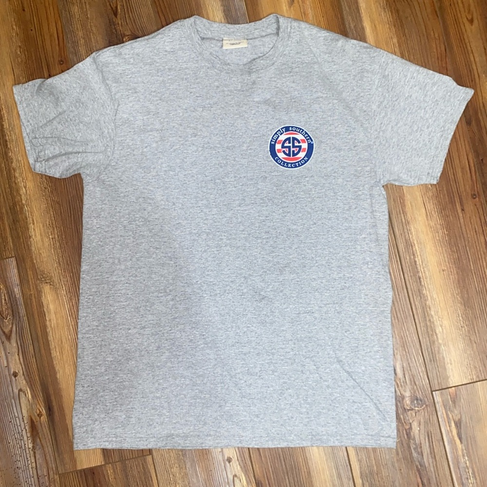 I Show My True Colors On The Field Simply Southern // Size Medium